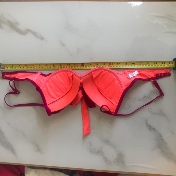 la vie en rose bikini Set EUC Top S Bottom M Stand out Color scheme design - Picture 12 of 16